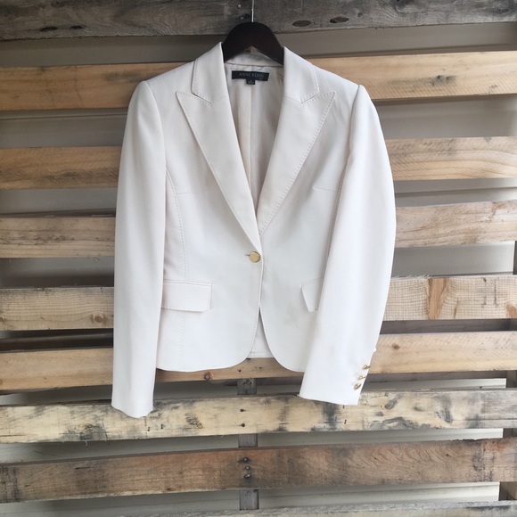 Anne Klein Jackets & Blazers - Anne Klein Jacket 100% Polyester Size 4